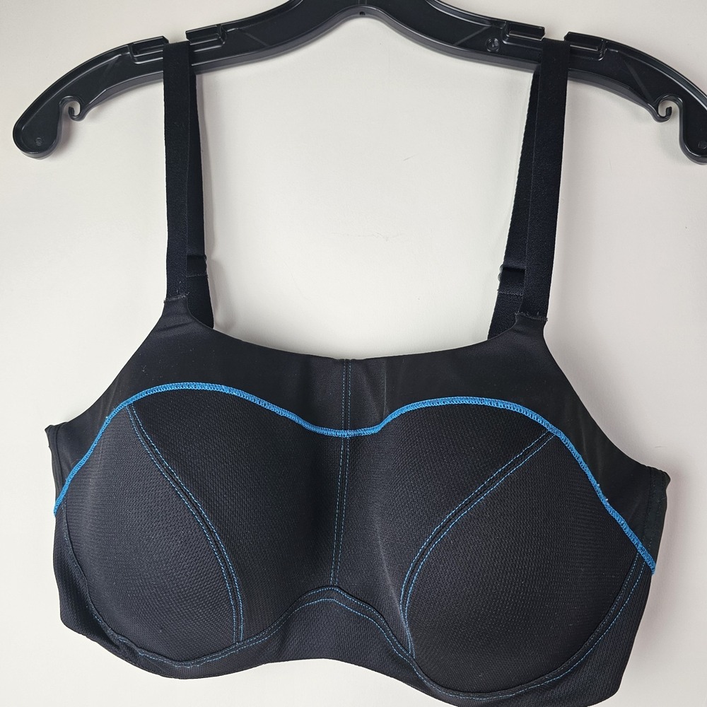 Half Moon Active Modern Movement Sports Bra 36D Underwire Molded Comfort‎ Straps